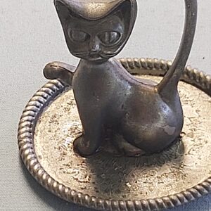 Vintage ring holder